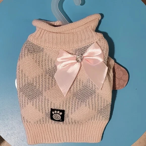 PETRAGEOUS DESIGNS Pink and Silver Gray DOG SWEATER Med. COZY COMFY CLOTHING NEW