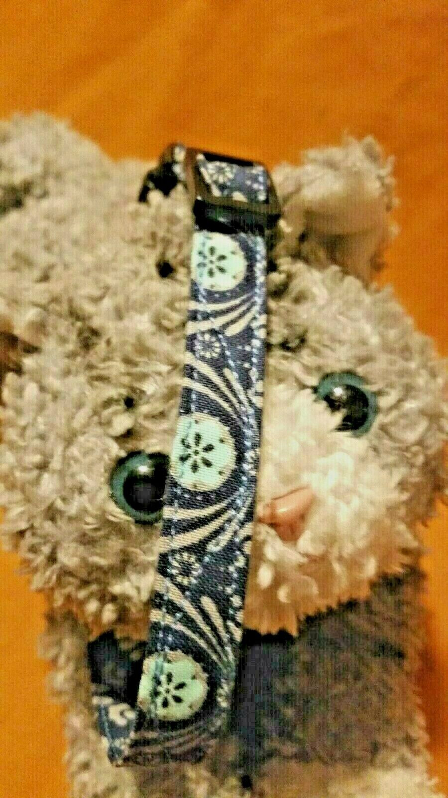 Cat Collar Fabric Handmade – Aqua Sand Dollars On Dark Blue, Beach Blues?
