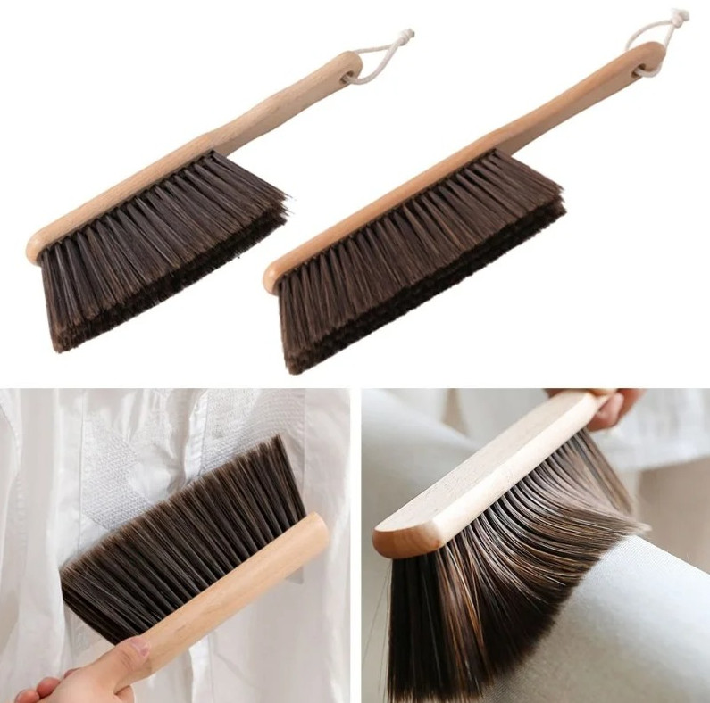 1 pc Natural Wooden Bristle Cleaning Brush Anti-Static Lint & Pet Hair Remover