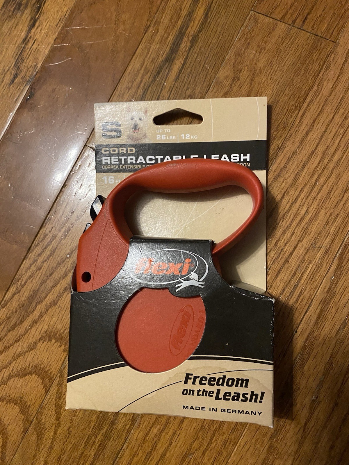 Flexi Freedom 16 ft Cord Retractable Dog Leash Small Dogs up to 26 lbs