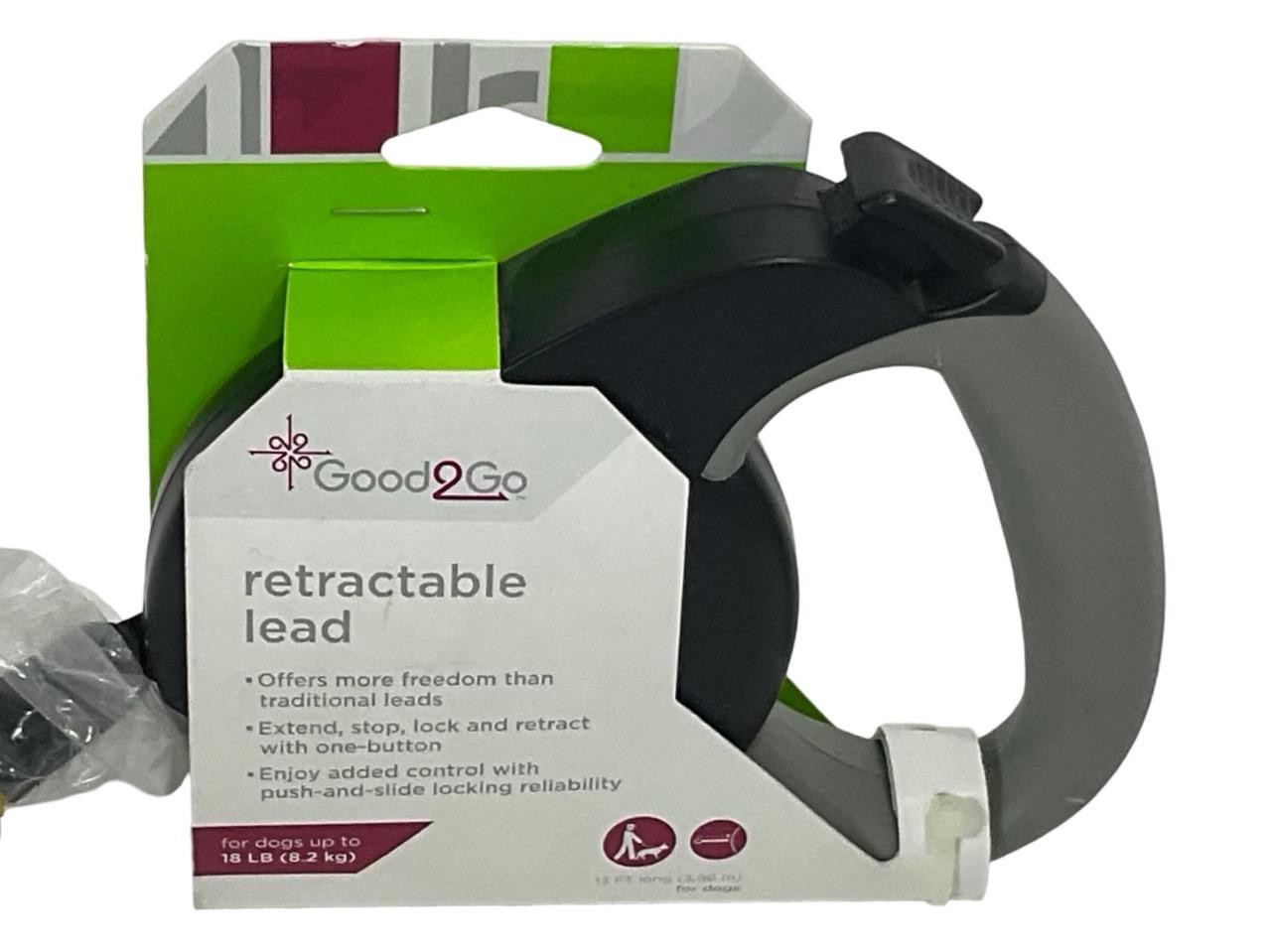 Good2Go Retractable Lead Dog Leash For Dogs Up to 18 lbs. Brand New