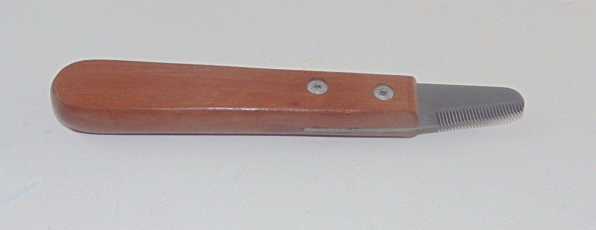 Pet Stripping Knife, Short, Extra Fine (from USA)