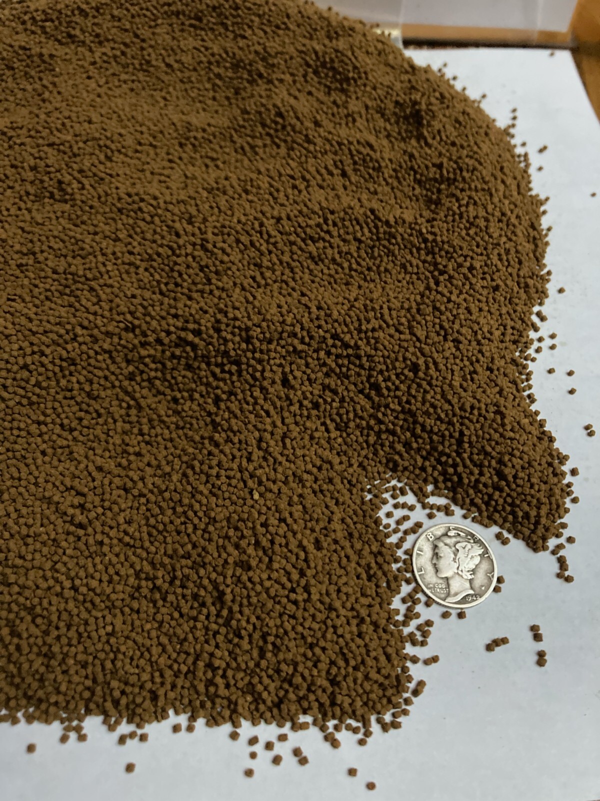 1/2 LB Premium „Hi Intensity Color Enhancing“ Sinking Pellets 1.5 MM Fish Food