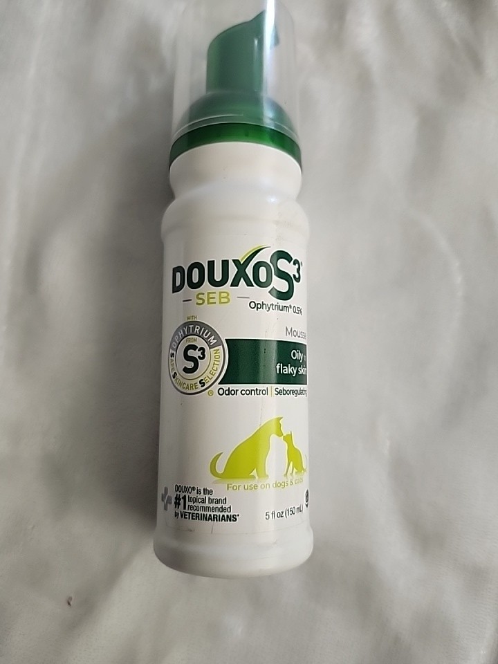 Douxo S3 SEB Seboregulating Mousse 5oz Dog Cat Dandruff Oily Skin EXP: 9/28