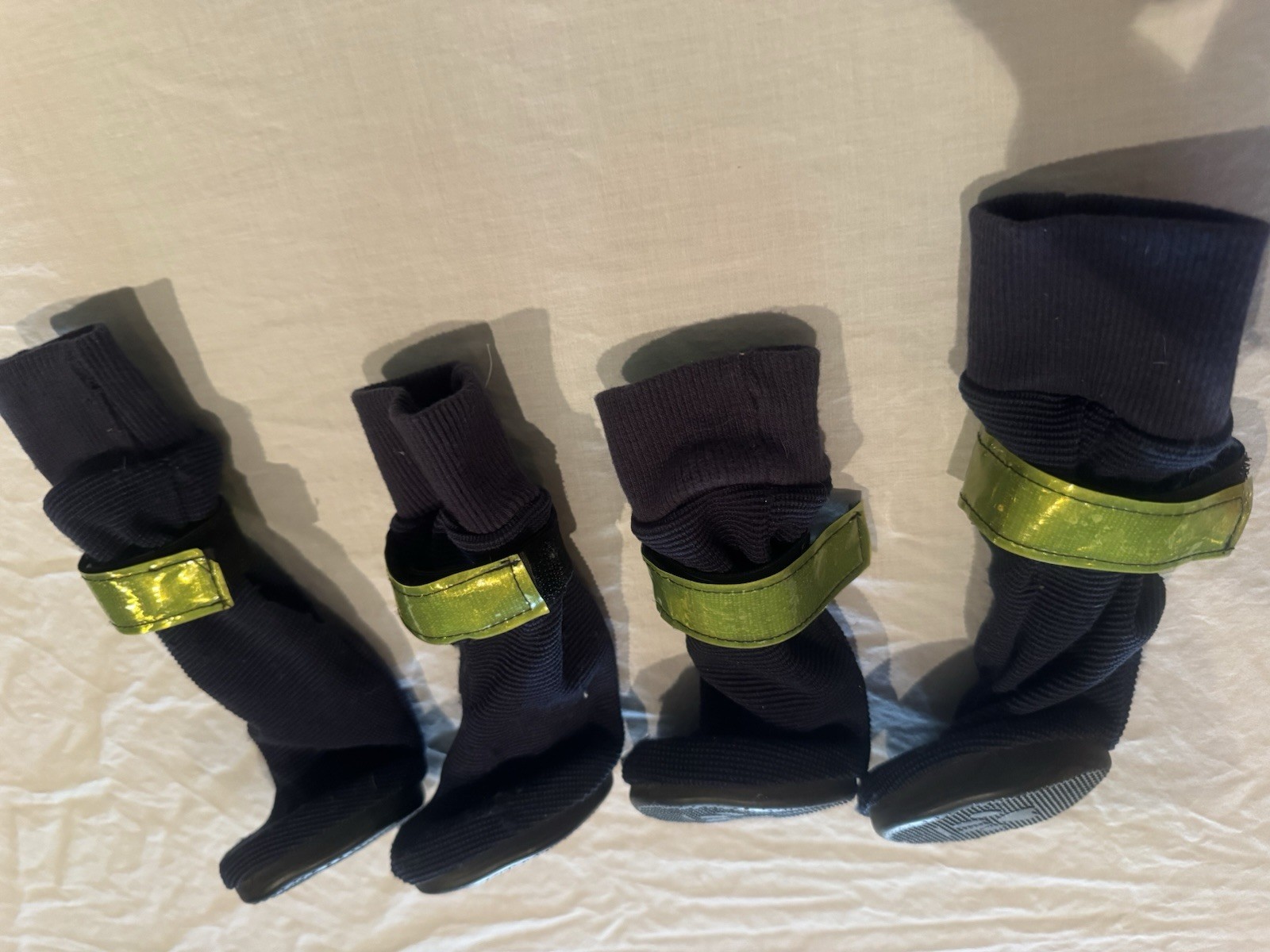 Dog Booties / Dog Shoes medium, Safety High Visibility Reflective Straps New