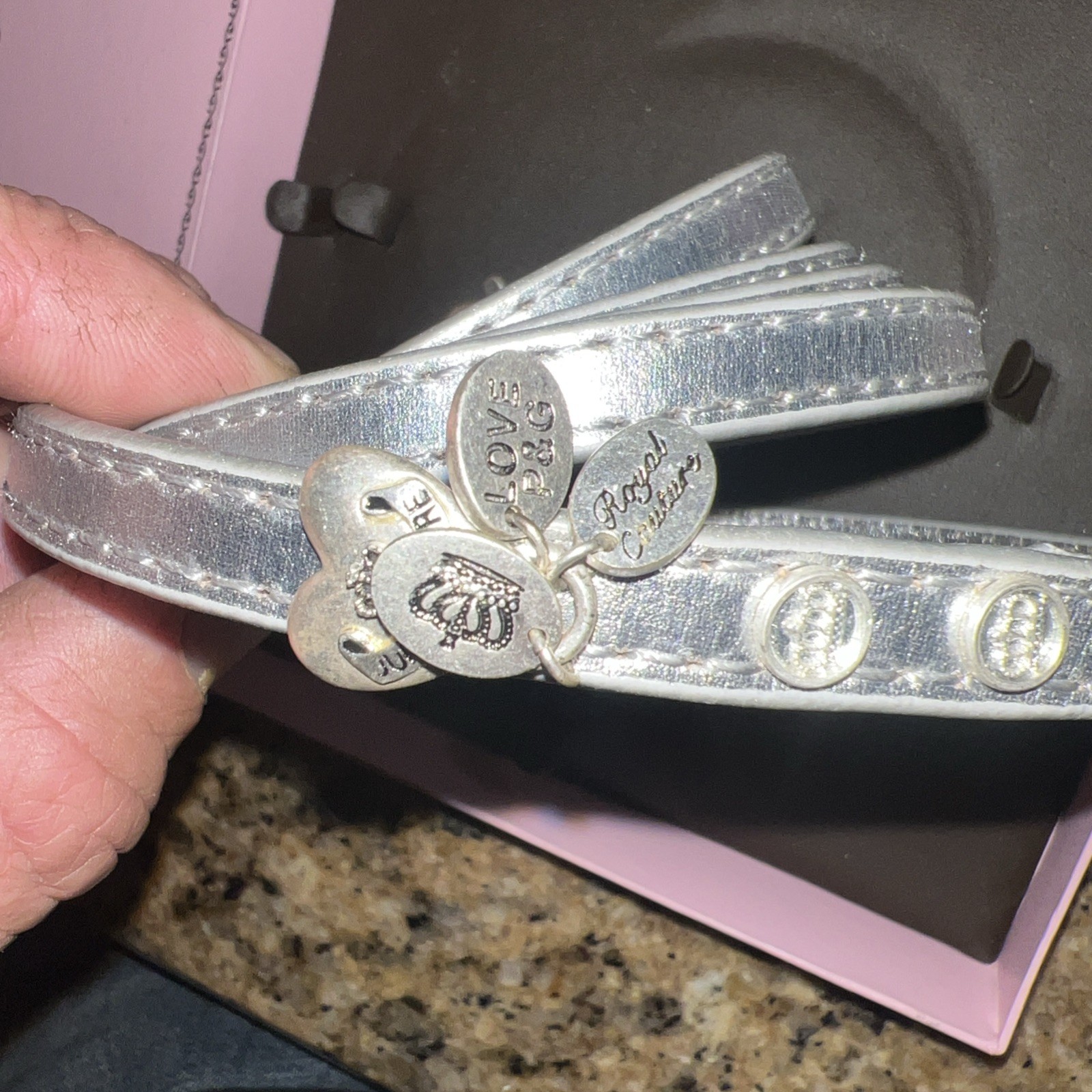 RARE 5’ High End Dog Leash Juicy Couture Silver Leather I love Dogs Lead w/ Box