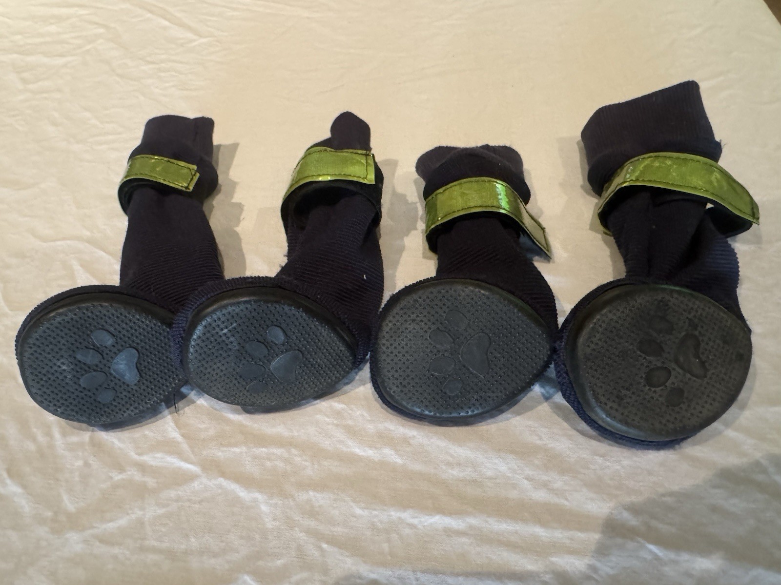 Dog Booties / Dog Shoes medium, Safety High Visibility Reflective Straps New