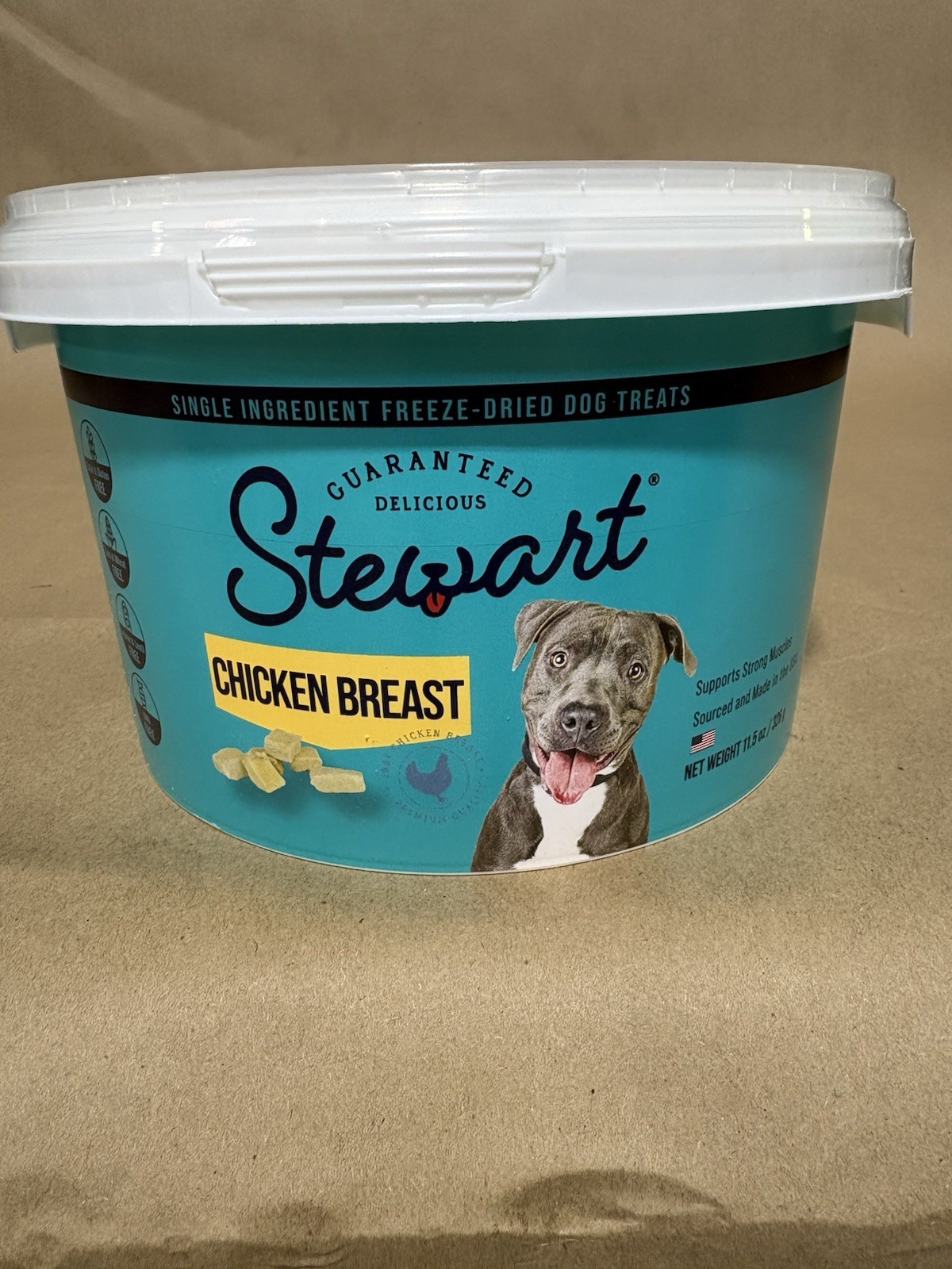 Stewart Freeze Dried Raw Chicken Breast Treats Dogs Cats 11.5 oz Tub Training