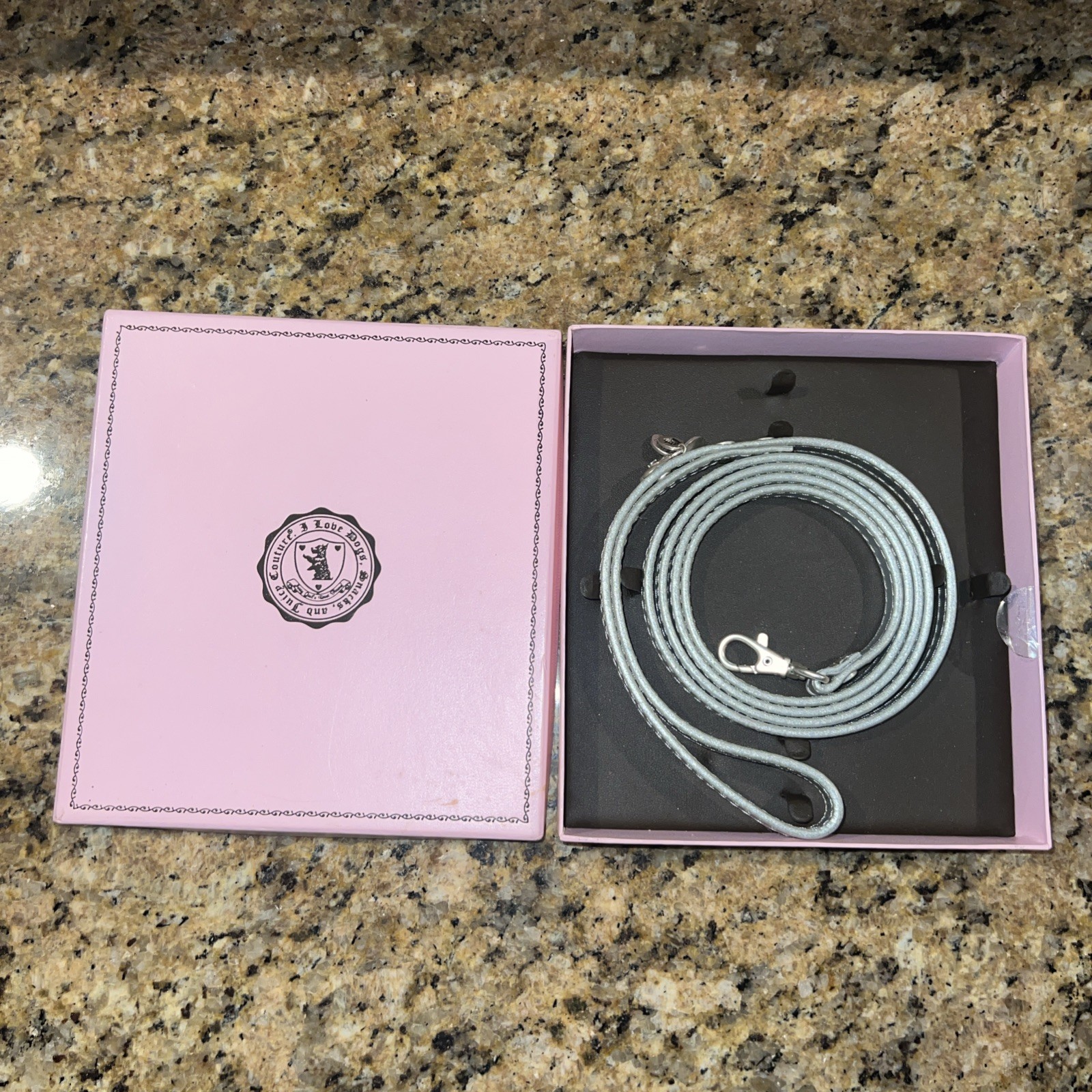 RARE 5’ High End Dog Leash Juicy Couture Silver Leather I love Dogs Lead w/ Box