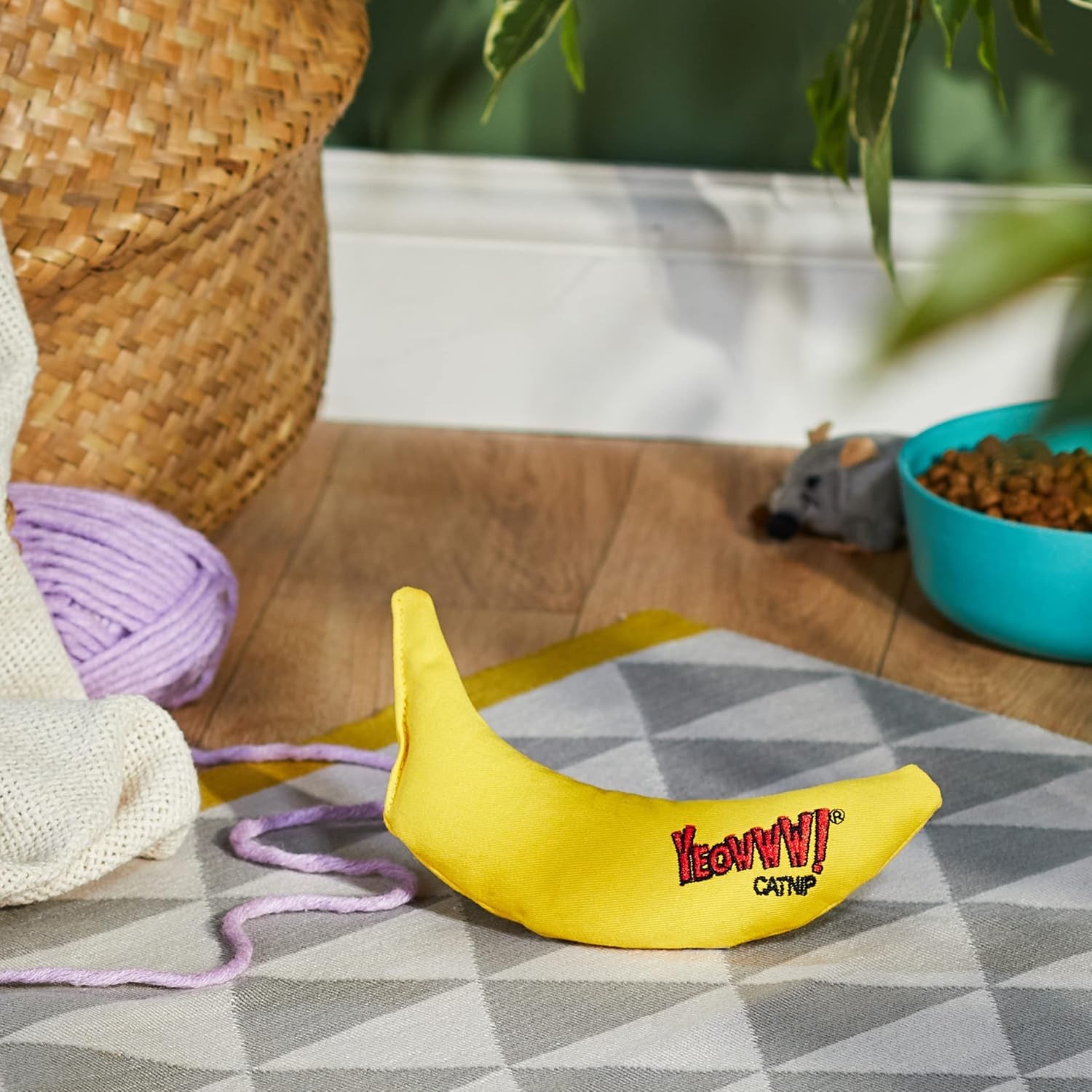 YEOWWW! Catnip Banana 3 PACK Pure Leaf & Flowertop Blend Cat and Kitten Toy